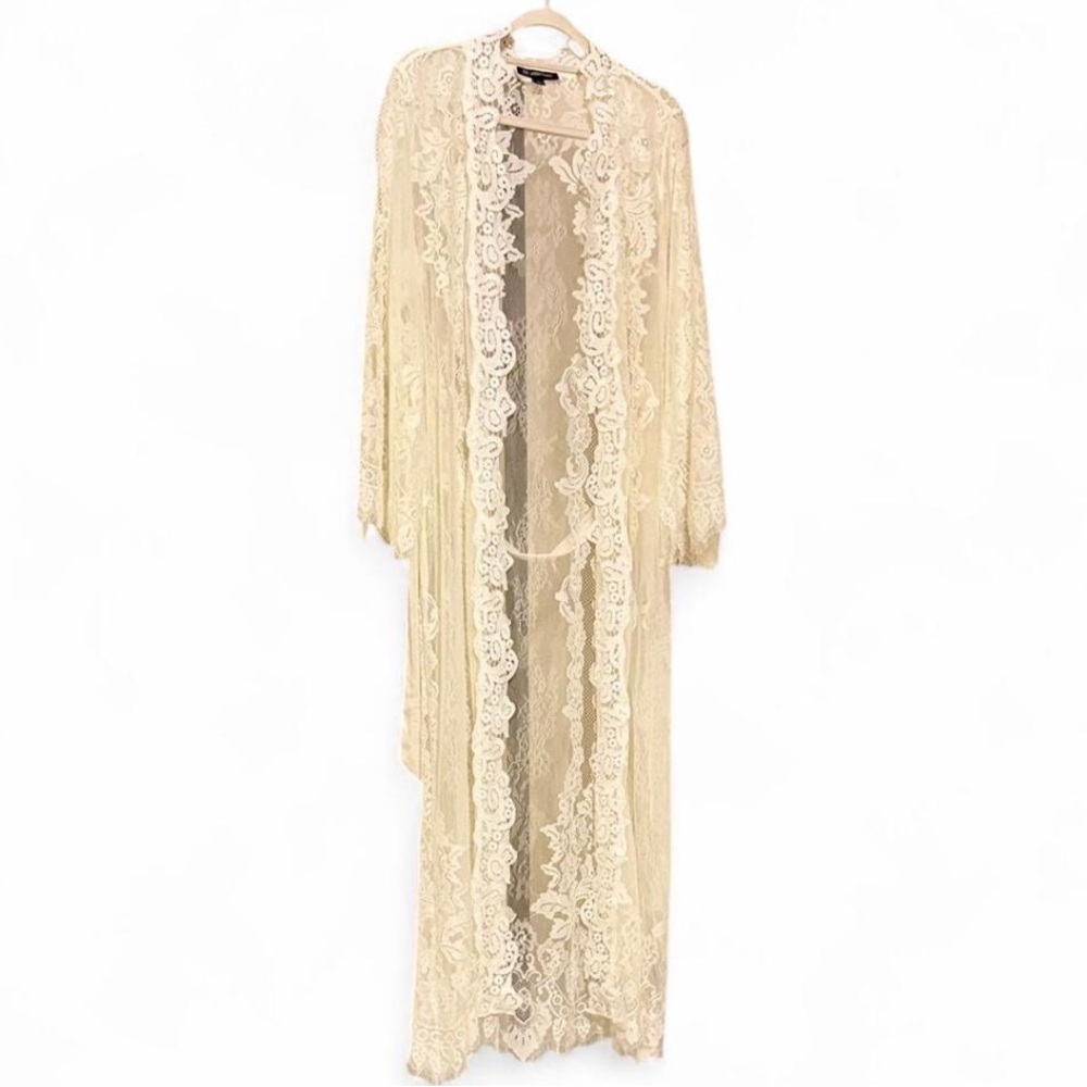 Elegant Lace Duster Cardigan - Picture 4 of 10